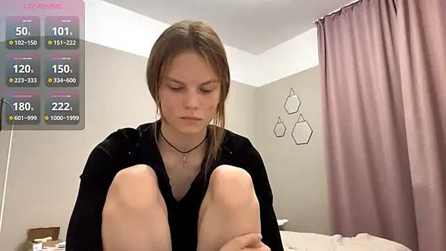 Snapshot of AudreyHammond chatting on 09/19/25, 02:51 AudreyHammond online show from 09/19/25, 02:51