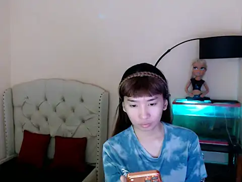 ShantalFoxxy  online show from 04/19/26, 01:05