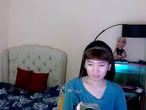 ShantalFoxxy  online show from 04/27/26, 06:33