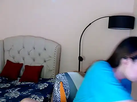 ShantalFoxxy  online show from 06/23/26, 10:41