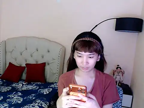 ShantalFoxxy  online show from 06/27/26, 04:06
