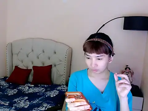 ShantalFoxxy  online show from 07/06/26, 12:18