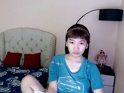 ShantalFoxxy  online show from 07/21/26, 12:02