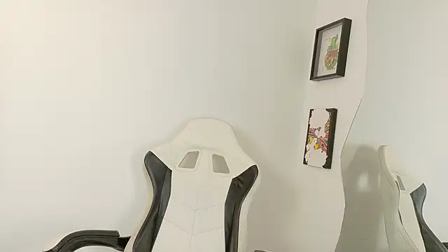 sara queen10 online show from 03/27/26, 04:07