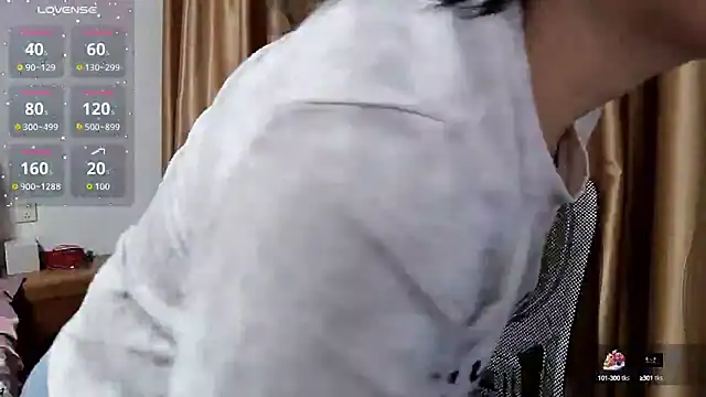 Haili-1 online show from 10/01/25, 02:34