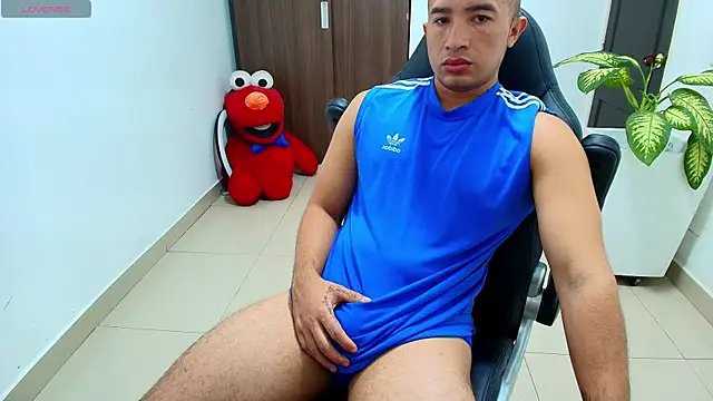 sebastian oconnor77 online show from 09/29/25, 12:43