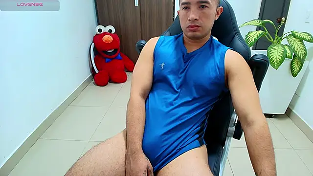 sebastian oconnor77 online show from 10/04/25, 12:47