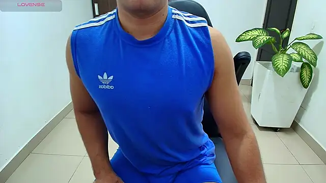 sebastian oconnor77 online show from 10/23/25, 12:37