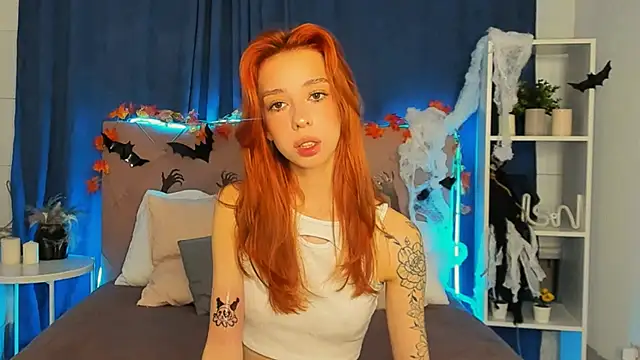 Lori Williams online show from 11/04/25, 01:05