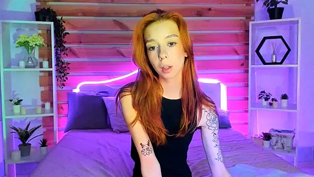 Lori Williams online show from 11/06/25, 01:06