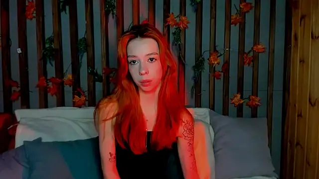 Lori Williams online show from 12/15/25, 01:10