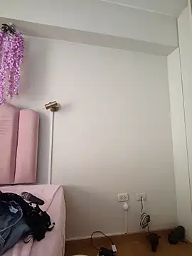 airamoon online show from 09/15/25, 05:24