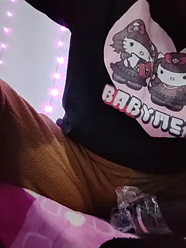 airamoon online show from 11/11/25, 02:00