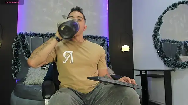 Liam walk  online show from 11/23/25, 10:53