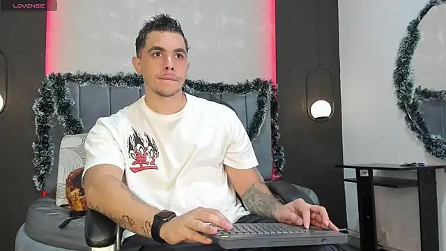 Liam walk  online show from 11/28/25, 10:01