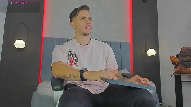 Liam walk  online show from 03/29/26, 10:10