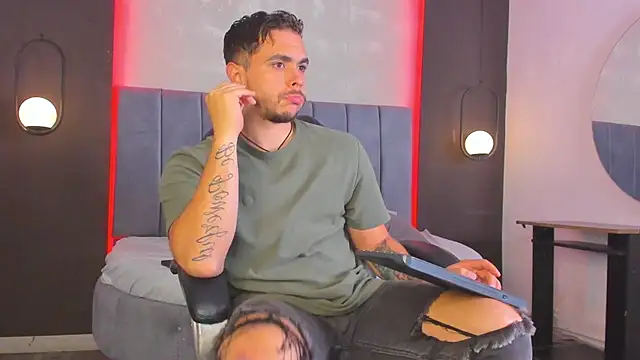 Liam walk  online show from 04/13/26, 12:10