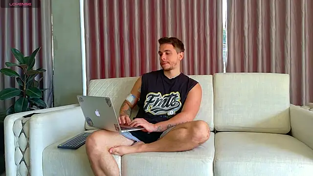 Liam walk  online show from 07/30/26, 03:11