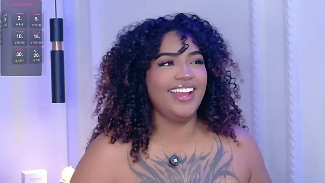 Cristal-Jonnes online show from 03/27/26, 01:44