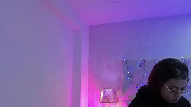 Pamelamiler   online show from 10/14/25, 11:44