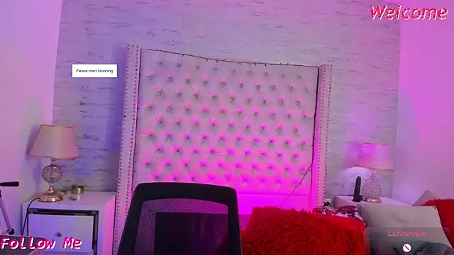 Snapshot of Pamelamiler__ chatting on 05/25/26, 12:00 Pamelamiler online show from 05/25/26, 12:00