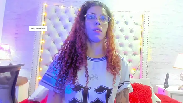 Snapshot of Pamelamiler__ chatting on 05/31/26, 12:45 Pamelamiler online show from 05/31/26, 12:45