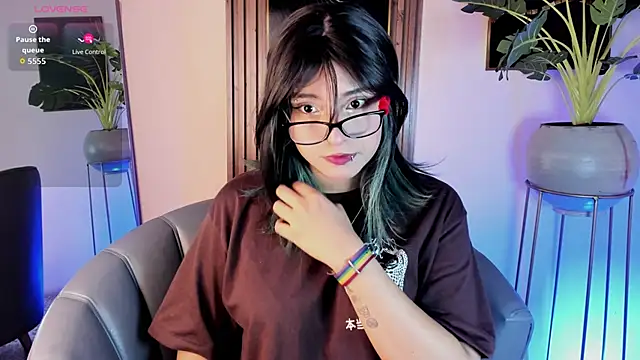 artemish   online show from 11/12/25, 12:27