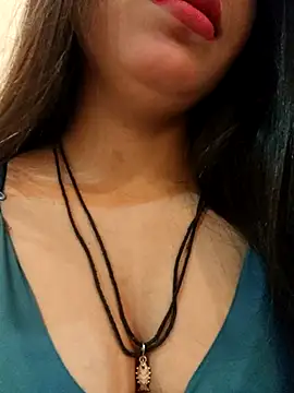 Maahhii 2 online show from 10/21/25, 06:30