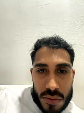 Snapshot of TU-MORENOO chatting on 11/16/25, 06:08 TU-MORENOO online show from 11/16/25, 06:08