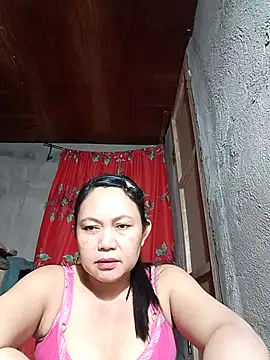 Everleigh mom online show from 10/25/25, 03:36