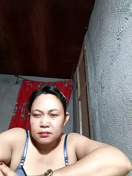 Everleigh mom online show from 12/15/25, 10:41