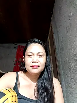 Everleigh mom online show from 12/19/25, 07:43