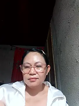 Everleigh mom online show from 01/17/26, 07:46