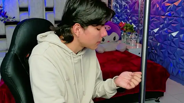 alandelrey57 online show from 03/04/26, 01:28