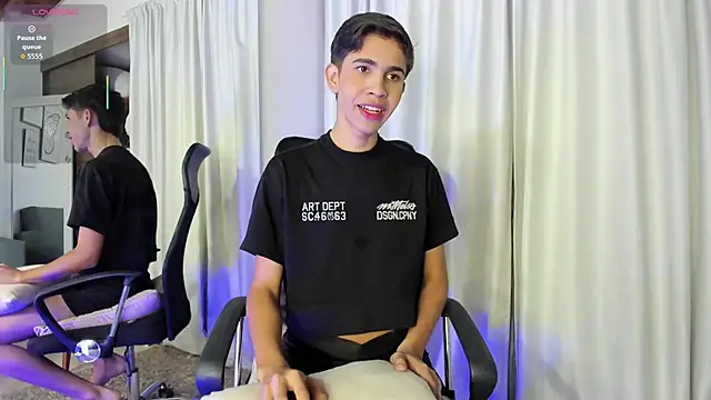 Snapshot of JoshuaSanzz chatting on 09/30/25, 04:28 JoshuaSanzz online show from 09/30/25, 04:28