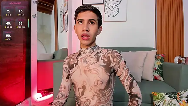 Snapshot of JoshuaSanzz chatting on 11/04/25, 03:38 JoshuaSanzz online show from 11/04/25, 03:38