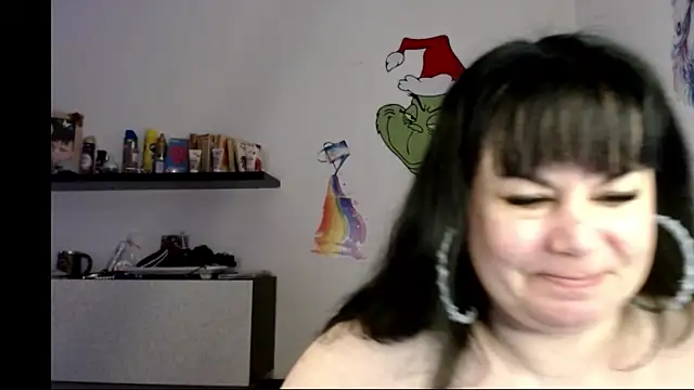 andreea2011 online show from 12/22/25, 07:05