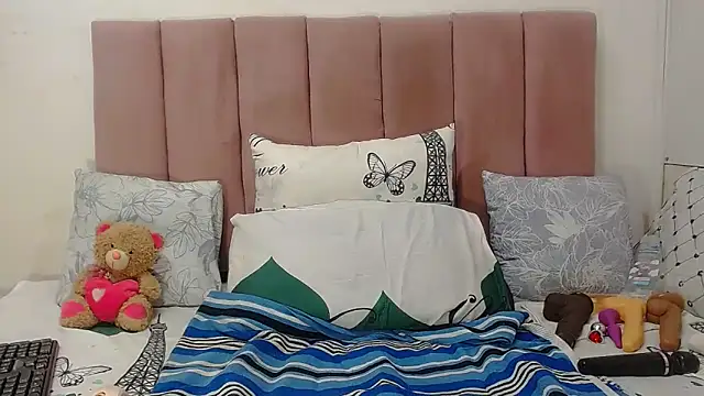 RoundaAssx22 online show from 02/03/26, 03:26