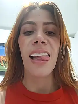 Elianasuarezz online show from 06/24/26, 11:37