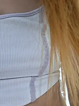 Elianasuarezz online show from 08/06/26, 12:12