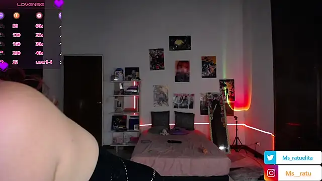 hazyjane  online show from 09/15/25, 04:29