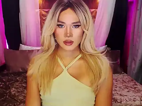 YllanaAltheaXxX online show from 09/28/25, 07:41