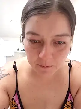 Fernandar2025 online show from 03/14/26, 06:02