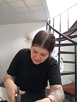 Fernandar2025 online show from 03/23/26, 05:39