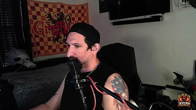 Snapshot of DevilPup75_ chatting on 09/26/25, 02:21 DevilPup75  online show from 09/26/25, 02:21