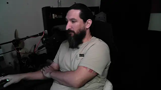 Snapshot of DevilPup75_ chatting on 05/13/26, 04:21 DevilPup75 online show from 05/13/26, 04:21