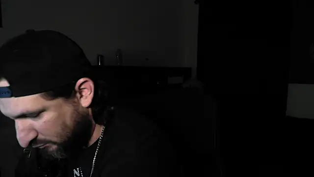 Snapshot of DevilPup75_ chatting on 05/21/26, 10:33 DevilPup75 online show from 05/21/26, 10:33