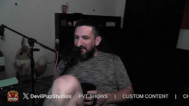 Snapshot of DevilPup75_ chatting on 06/05/26, 06:52 DevilPup75 online show from 06/05/26, 06:52