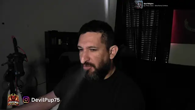 Snapshot of DevilPup75_ chatting on 06/11/26, 01:31 DevilPup75 online show from 06/11/26, 01:31