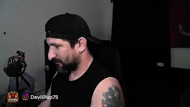 Snapshot of DevilPup75_ chatting on 07/28/26, 04:08 DevilPup75 online show from 07/28/26, 04:08